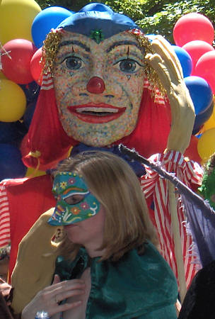 giant puppet